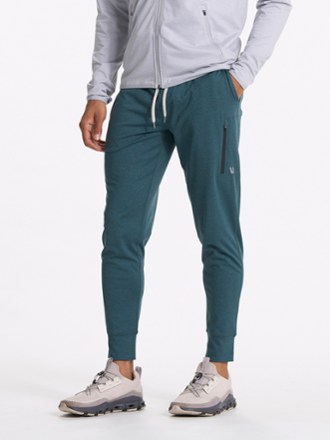 Vuori sunday 2025 performance jogger review