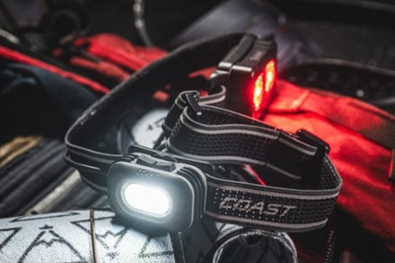 Coast RL10R Rechargeable Headlamp 2