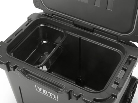 YETI Roadie 32 Wheeled Cooler 9