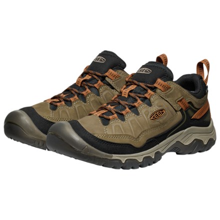 KEEN Targhee IV Waterproof Hiking Shoes - Men display picture 1