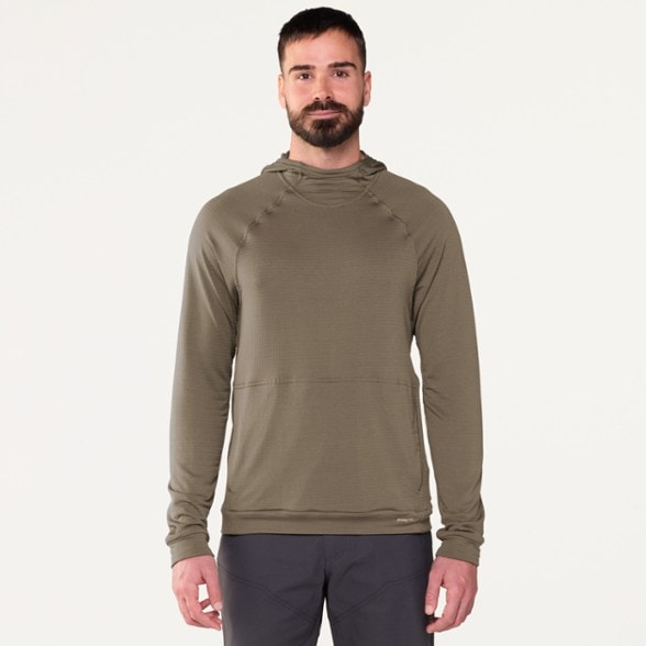 Model info: Height: 6'1" | Waist: 31" | Wearing size: M