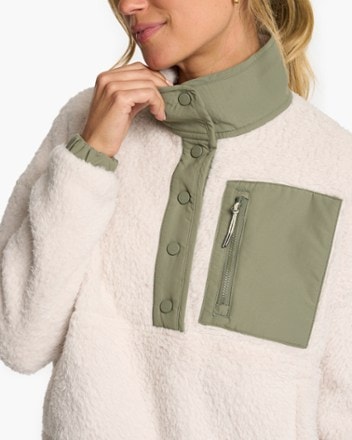 Vuori Cozy Sherpa Fleece Popover - Women's 5