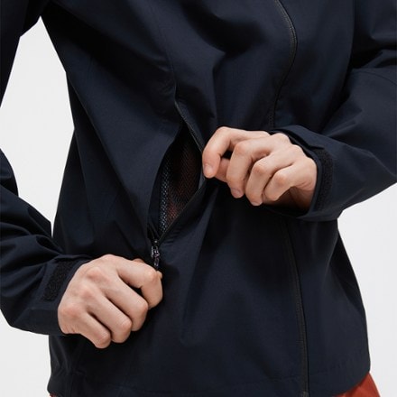 Peak Performance Trail HIPE 2.5L Shell Jacket - Men's 6