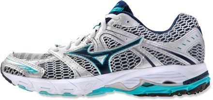 mizuno wave 12