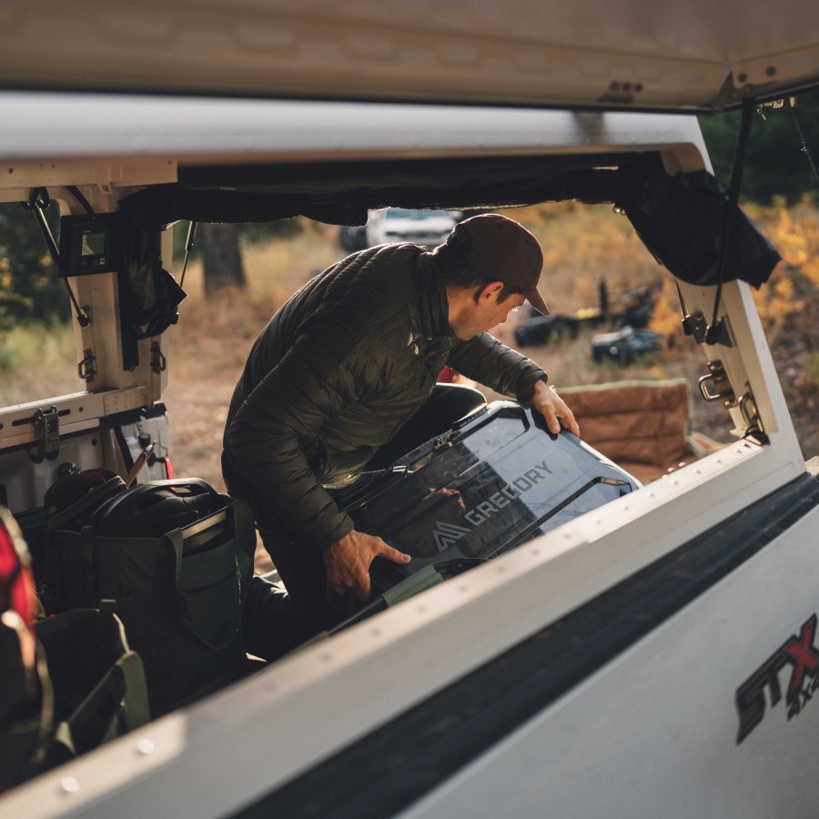 Location Image for 50 L Alpaca Camp Box