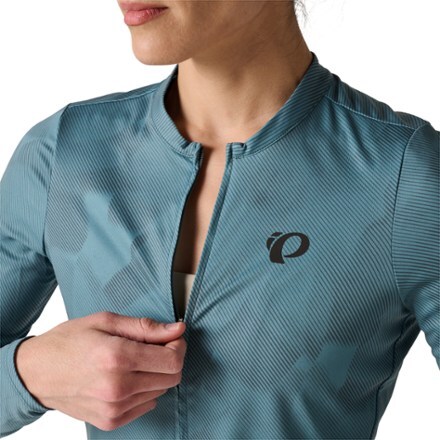 PEARL iZUMi Attack Long-Sleeve Cycling Jersey - Women's 6