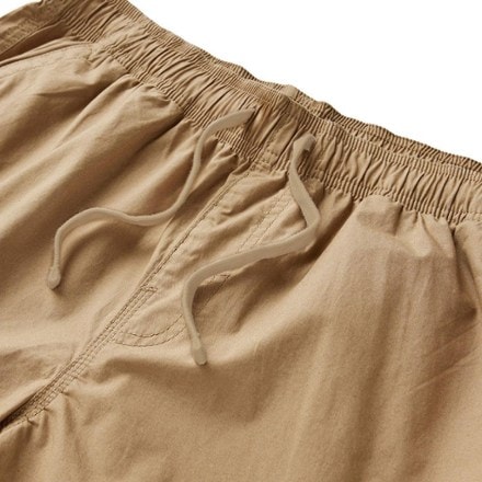 VISSLA Utility Elastic Walkshorts - Men's 2