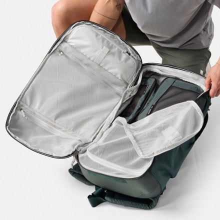 Matador 45 L Global Travel Pack 9