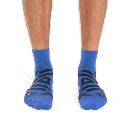 On Performance Mid Socks 1