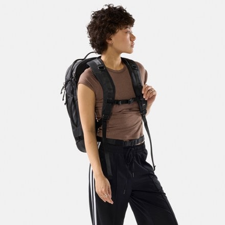 Matador 30 L Carry-On Travel Pack 4