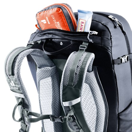 Deuter Trail Pro 33 Pack 8