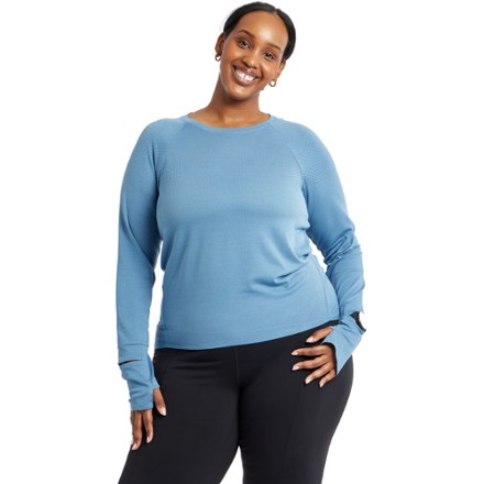 Flyout Long-Sleeve Top - Women's