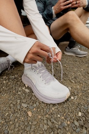 Location Image of color White/White