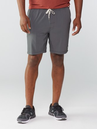 Vuori Kore Shorts - Men's 7.5