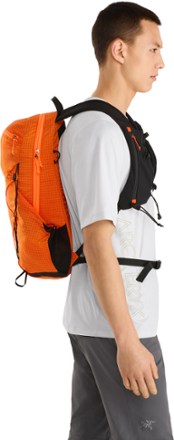 Arc'teryx Aerios 15 Pack - Men's 8