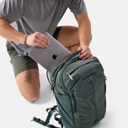 Matador 30 L Carry-On Travel Pack 5