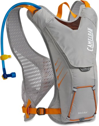 camelbak molokai hydration pack