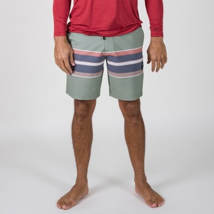VISSLA Free Lap 18.5" Board Shorts - Men's 1