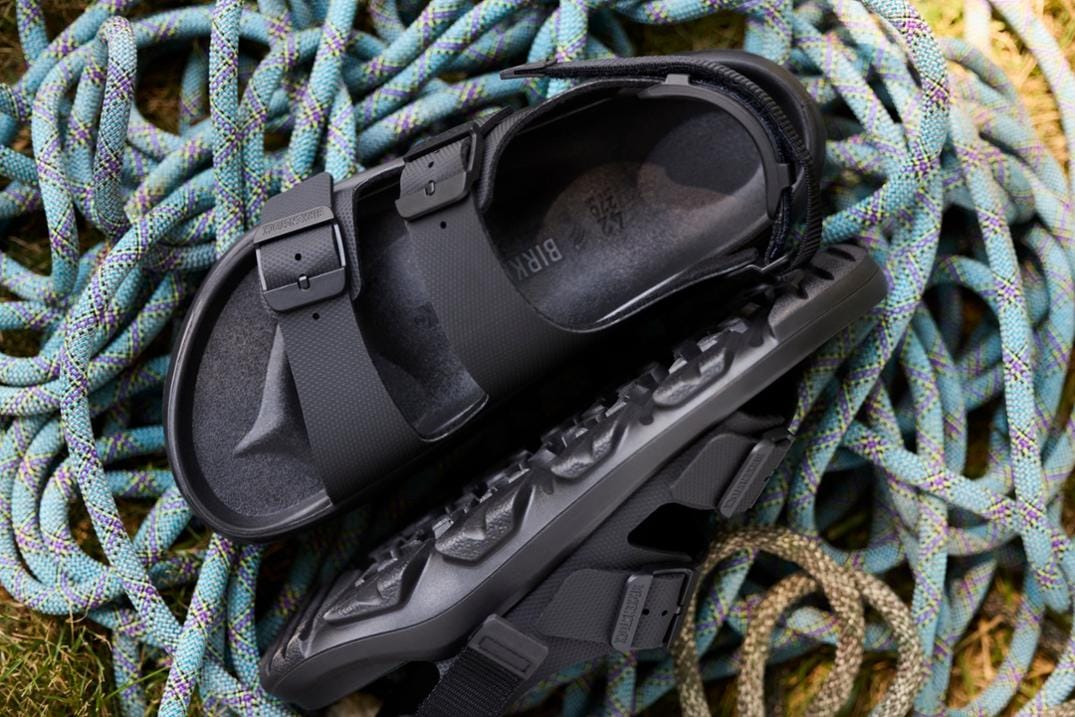 Location Image for Mogami Tech Loop Sandals - Women's