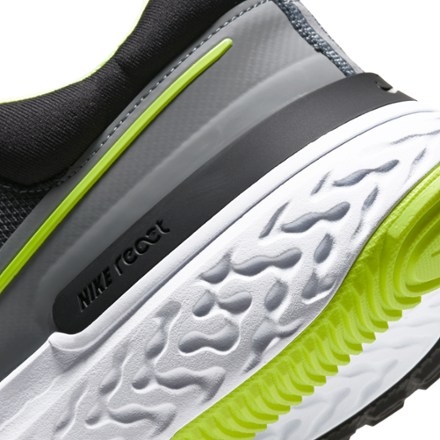 Nike React Miler 2 Road-Running Shoes - Men's 6