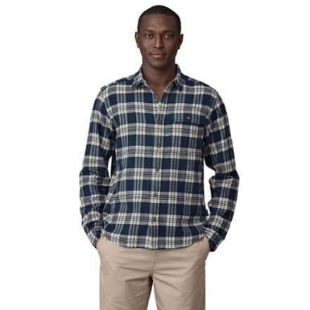 Patagonia Long-Sleeve Cotton in Conversion Fjord Flannel Shirt - Men's 1