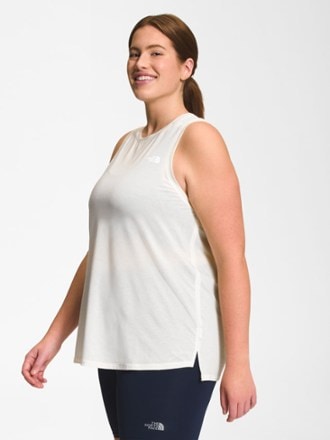 The North Face Wander Slitback Tank Top - Women's 5