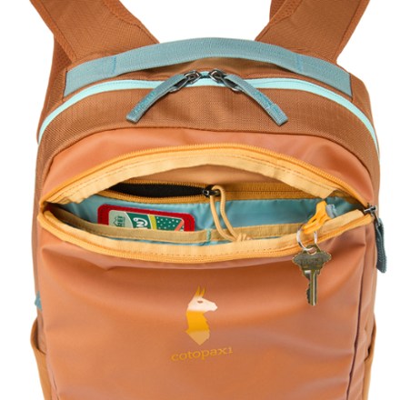 Cotopaxi Allpa 18 L Daypack 3