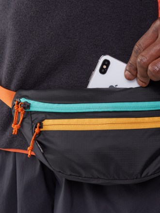 Outdoor Afro + REI Co-op Trail 2 Waist Pack 4
