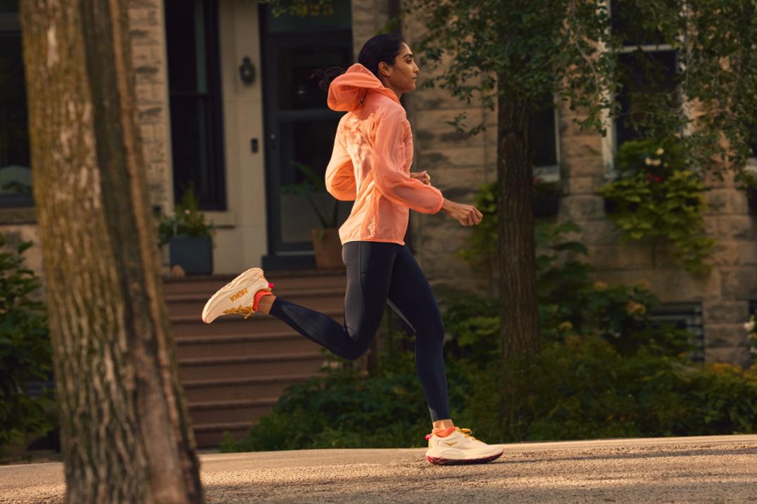 Location Image for Gaviota 6 Road-Running Shoes - Women's