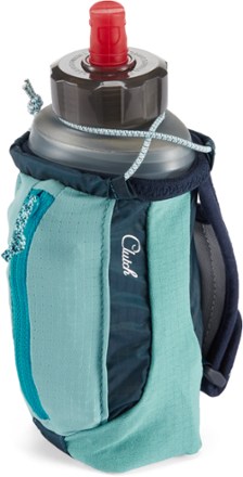 ultimate direction handheld water bottle