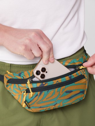 REI Co-op Trail 2 Print Waist Pack 4