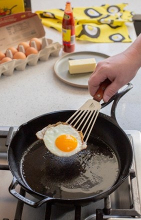 Lodge Blacklock Lightweight Cast Iron Skillet - 10.25 in. 1