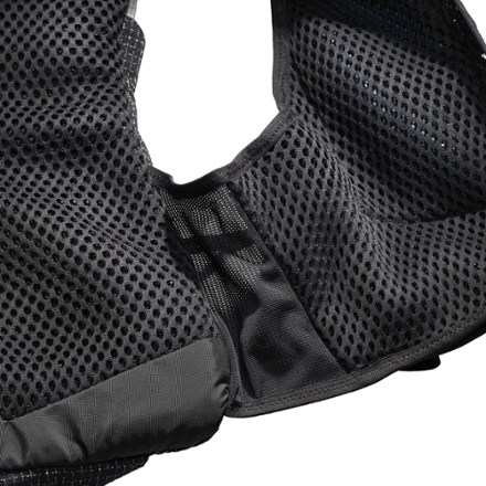 Salomon S/LAB Adventure 20 Hydration Vest 2