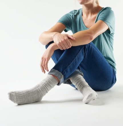 Smartwool Everyday Slouchy Rib Tall Crew Socks - Women's 1