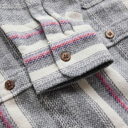 VISSLA Decanso Heavy Flannel - Men's 3