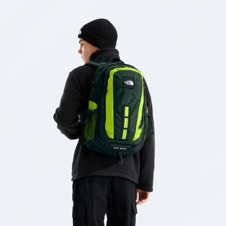 The North Face Hot Shot SE Pack 4