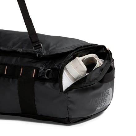 The North Face Base Camp Voyager Luxe Duffel - 32 L 3