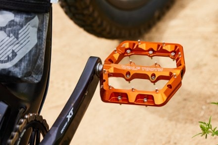 Wolf Tooth Components Waveform Pedals 5