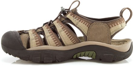 Left Side View (Black Olive/Deep Lichen)