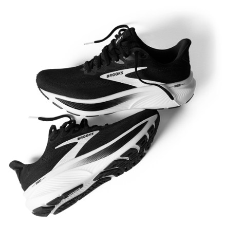 Brooks Ghost 17 Road-Running Shoes - Women's 6