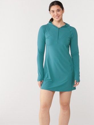 Mountain Hardwear Crater Lake Dress 1