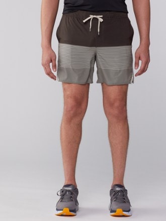 Vuori Trail Shorts - Men's 1
