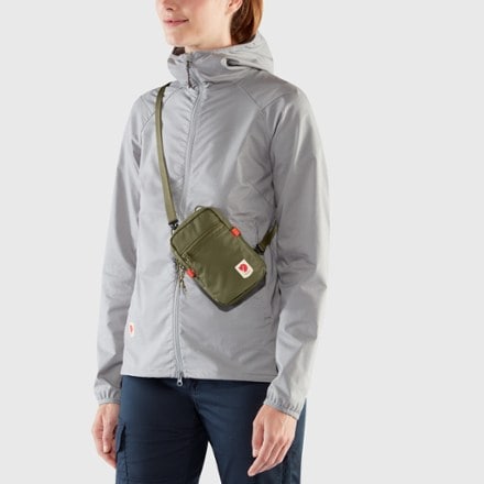 Fjallraven High Coast Pocket Sling Bag 8