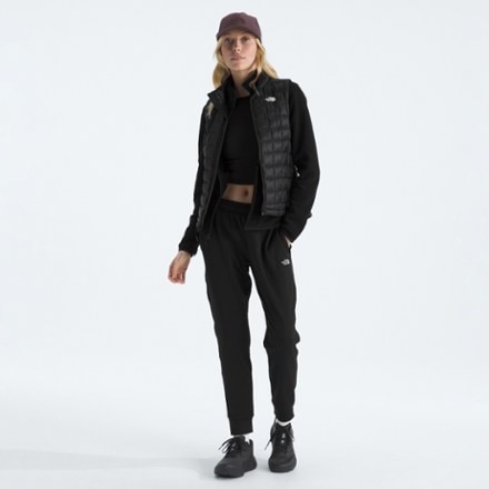 The North Face Performance Fleece Sweatpants - Women's 3