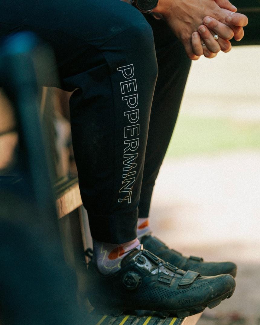 Location Image for MTB Signature Bike Pants - Women's