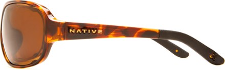 Side view (Maple Tort)