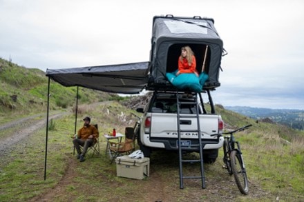 Yakima OverNOut 180 Awning 5