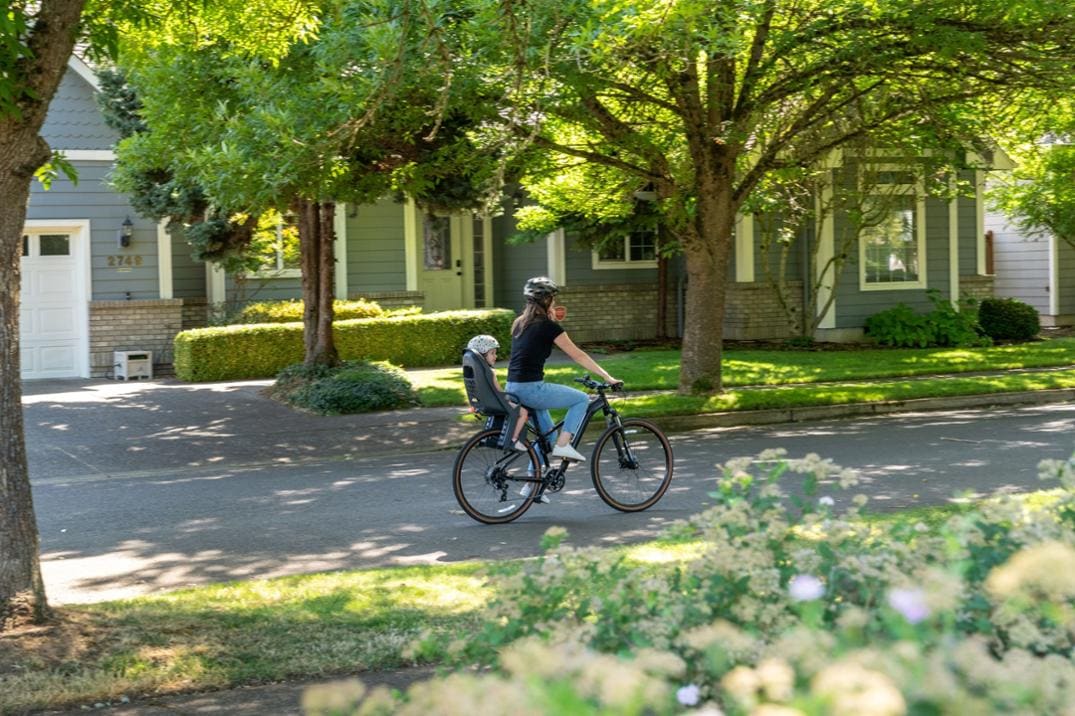 Location Image for Dash FM Child Bike Seat - Extended Rails