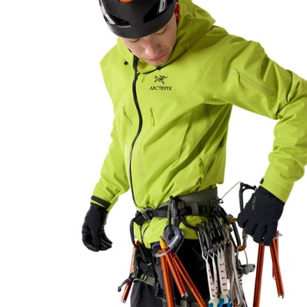 Arc'teryx Alpha SV Jacket - Men's 7