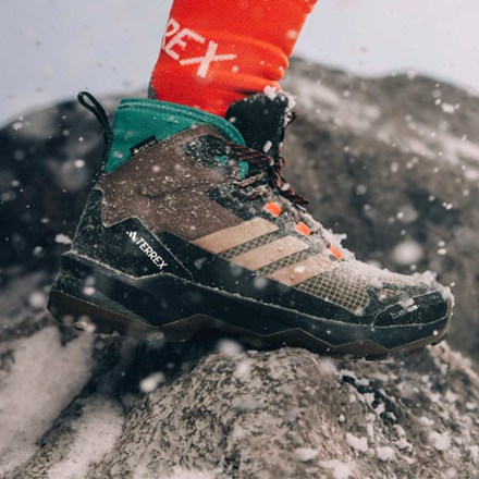Location Image for Terrex Skychaser AX5 Mid GORE-TEX CLIMAWARM+ Hiking Boots - Women's